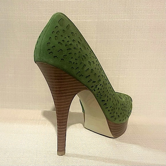 EA Sully Perforated Suede Platform Pump - Picture 10 of 13